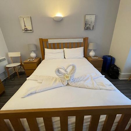 Bournemouth Hot Tub & Sauna Holiday Let Екстер'єр фото