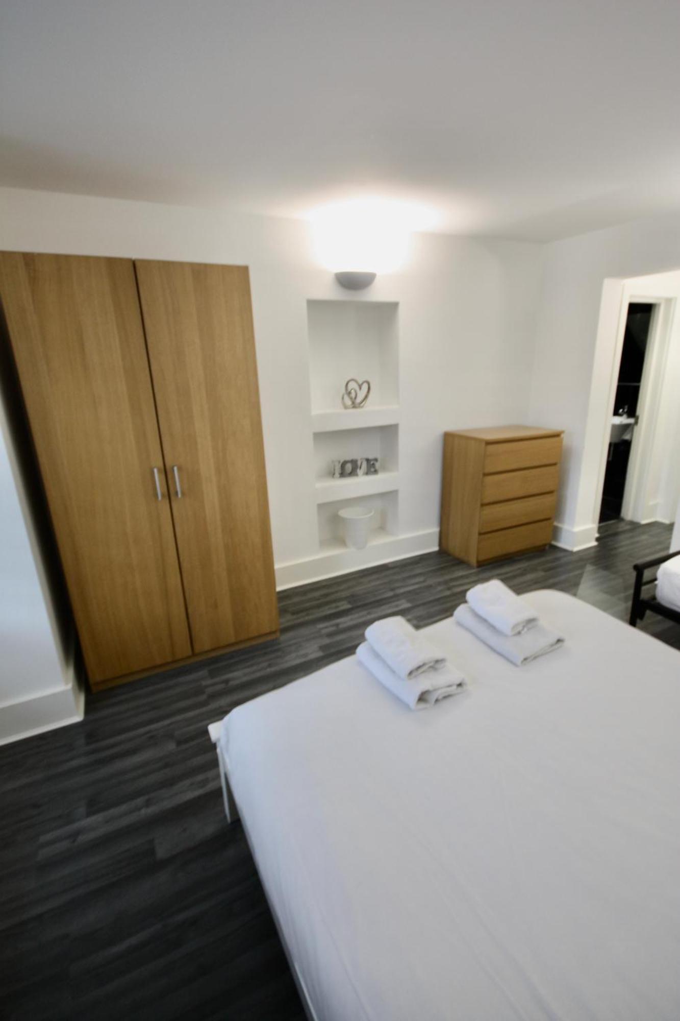 Bournemouth Hot Tub & Sauna Holiday Let Екстер'єр фото