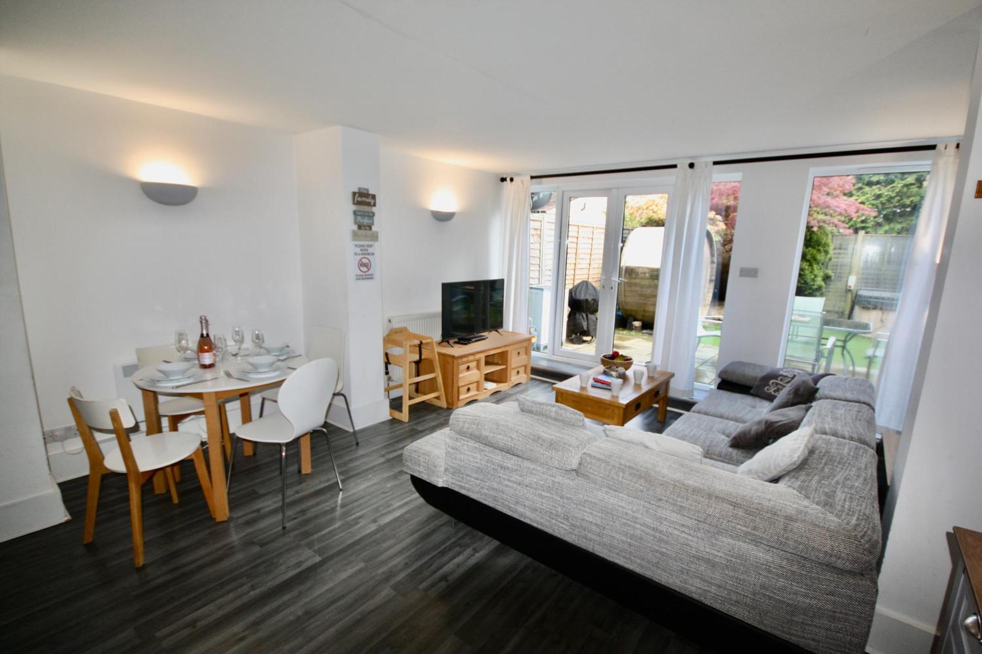Bournemouth Hot Tub & Sauna Holiday Let Екстер'єр фото