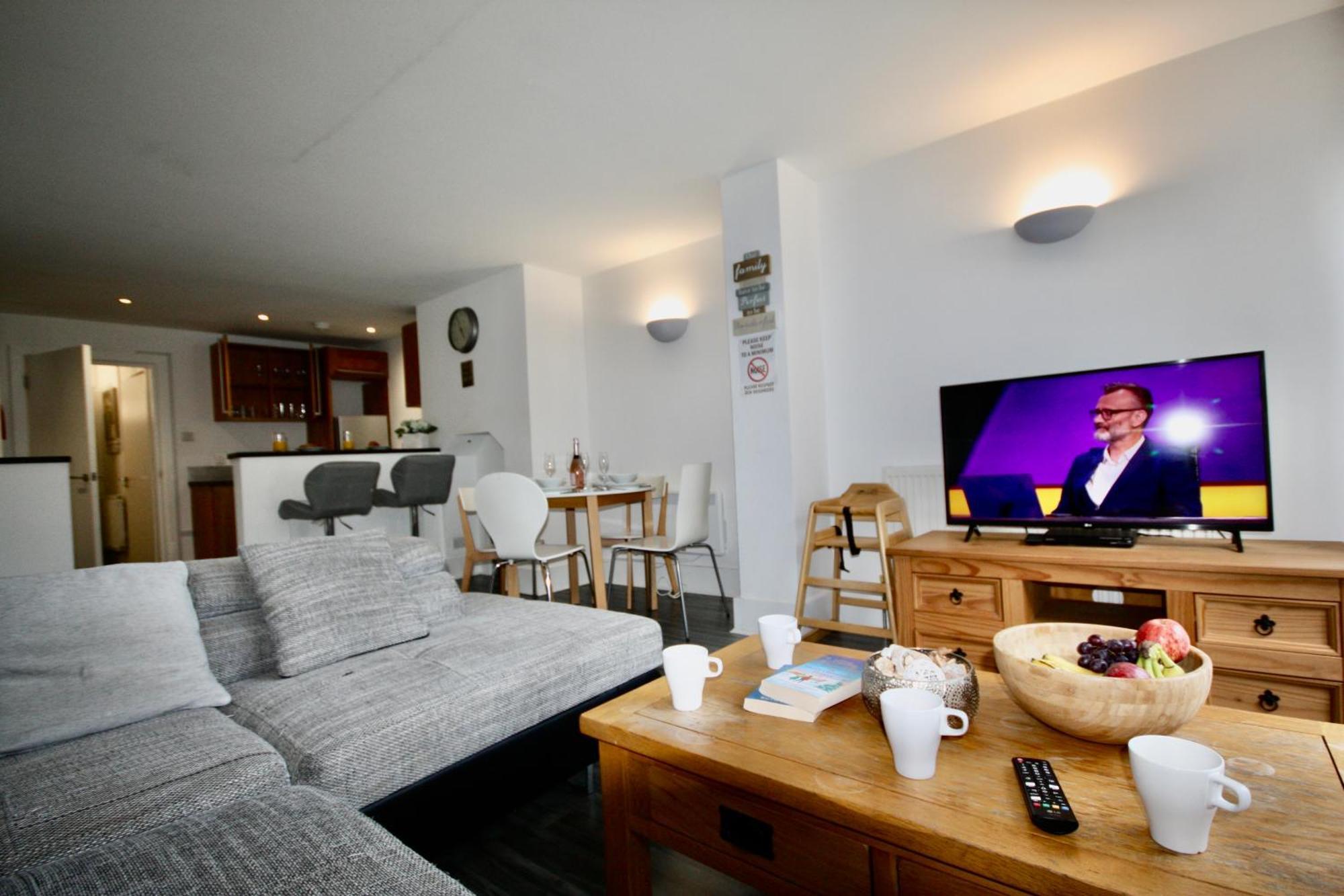 Bournemouth Hot Tub & Sauna Holiday Let Екстер'єр фото